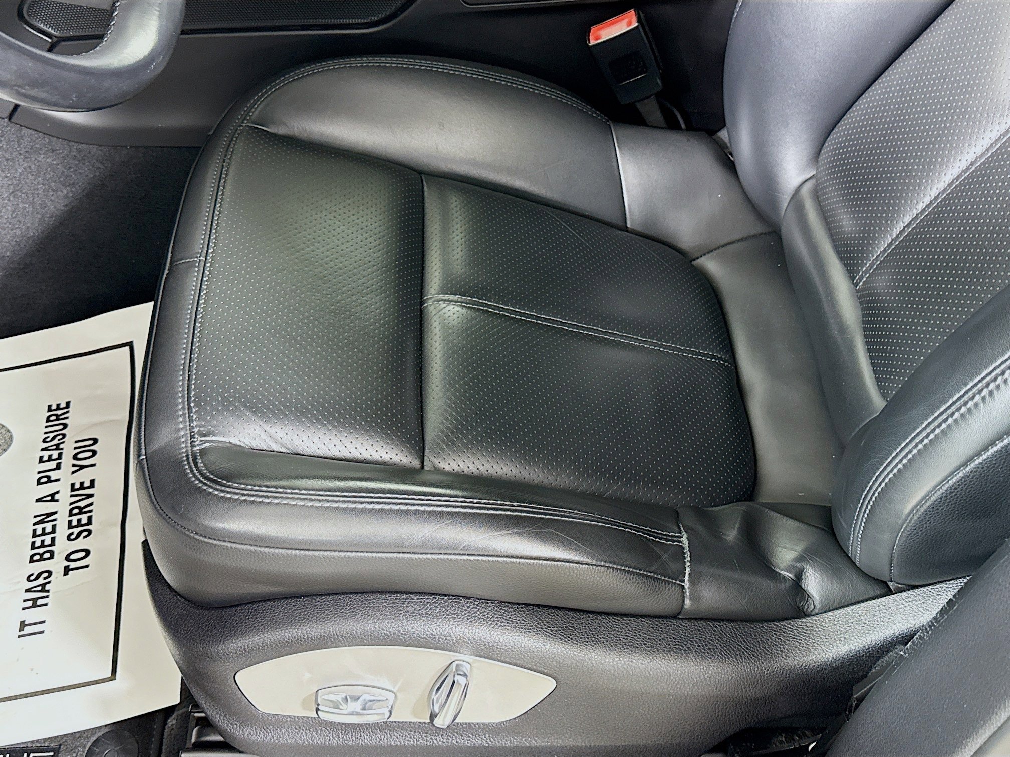 Certified 2022 Porsche Macan S image 12