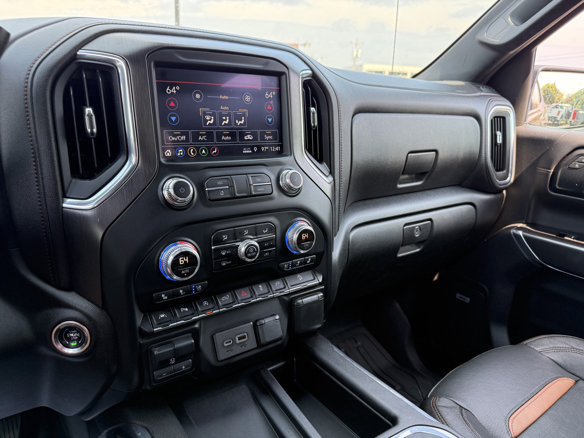 Used 2019 GMC Sierra 1500 AT4 w/ AT4 Premium Package AWD/4WD image 12