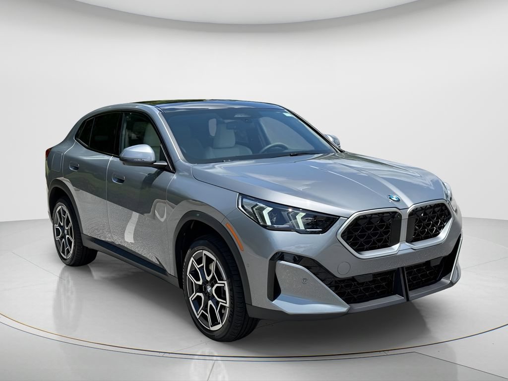 New 2026 BMW X2 xDrive28i w/ Technology Package AWD/4WD image 3