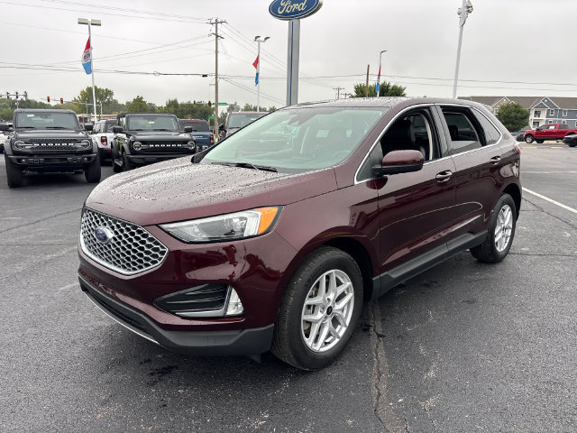 Certified 2023 Ford Edge SEL w/ Convenience Package AWD/4WD image 3