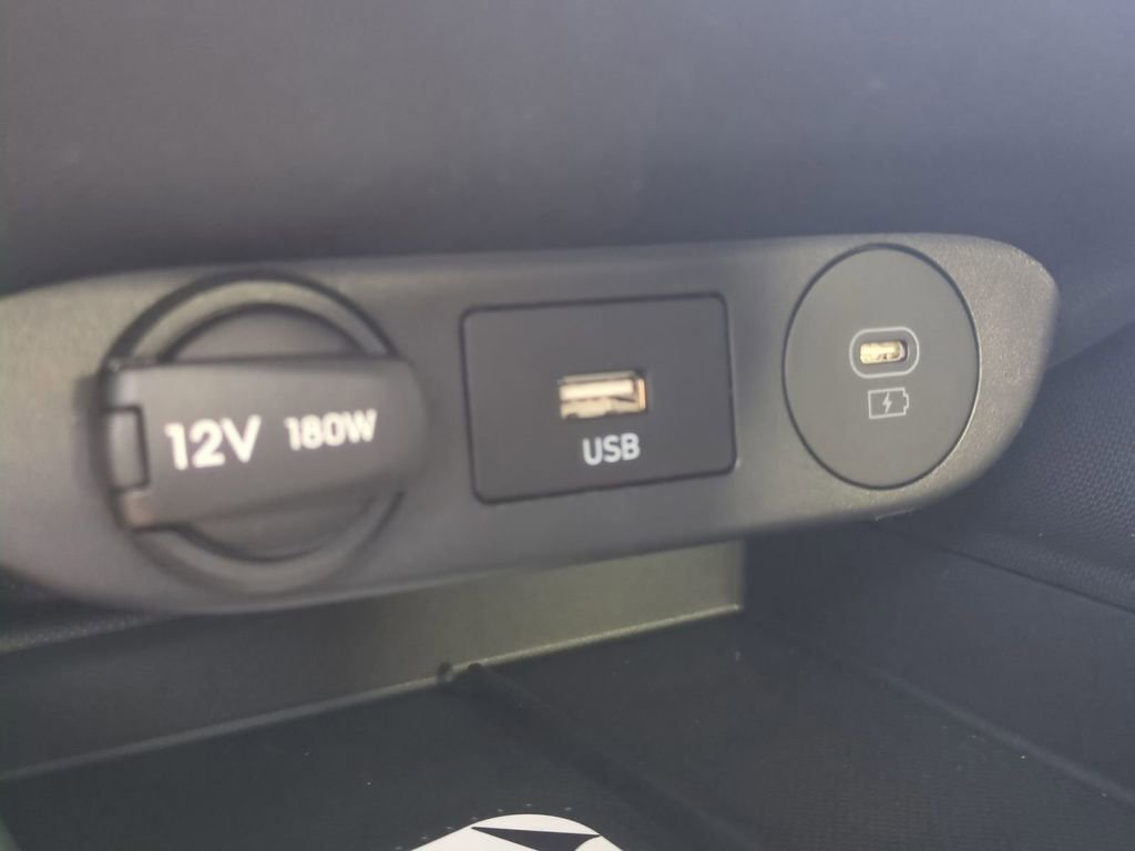 New 2026 Hyundai Elantra SEL Sport image 25