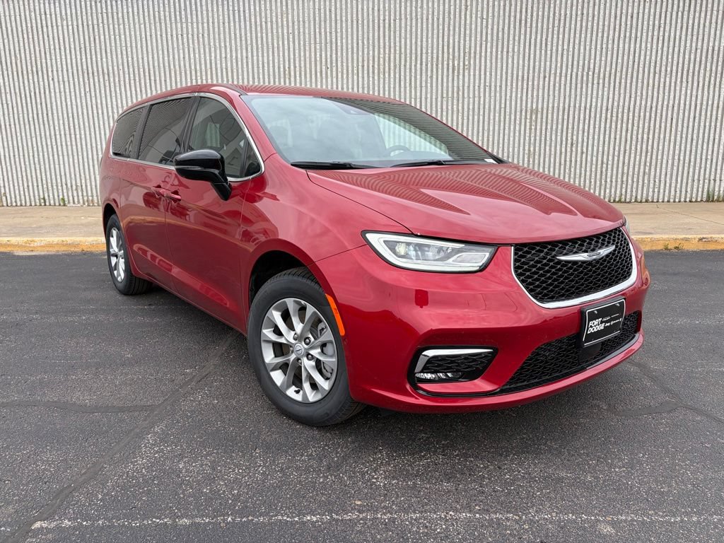 New 2026 Chrysler Pacifica Select AWD/4WD image 8