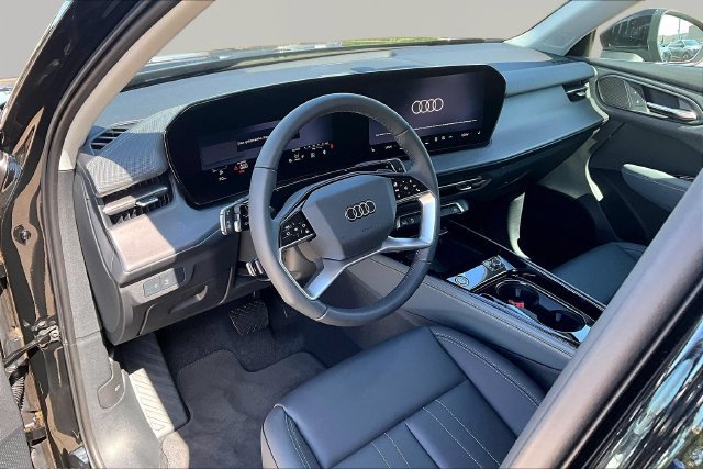 New 2026 Audi Q3 quattro 2.0T AWD/4WD image 13