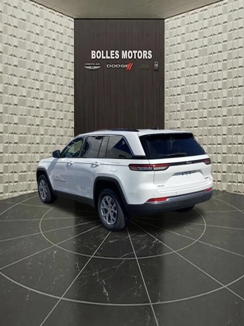 Certified 2023 Jeep Grand Cherokee Limited AWD/4WD image 10