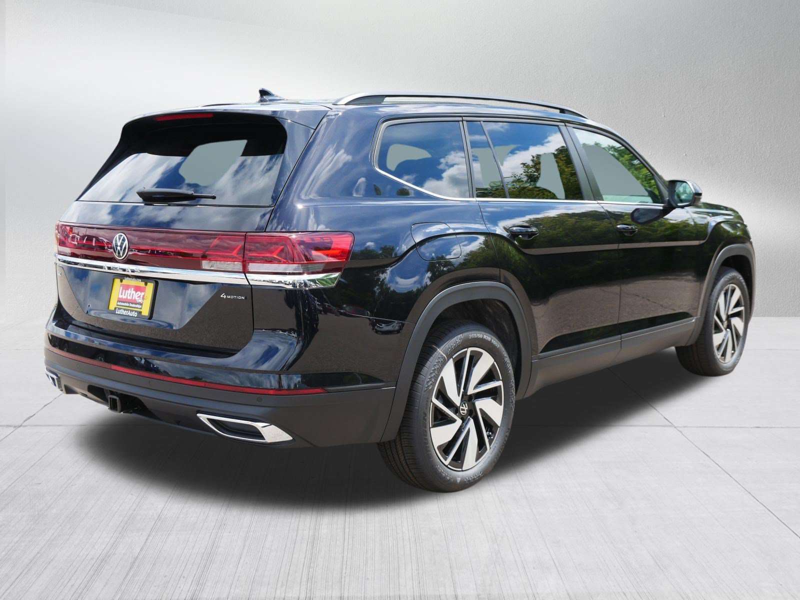 New 2026 Volkswagen Atlas SE AWD/4WD image 3