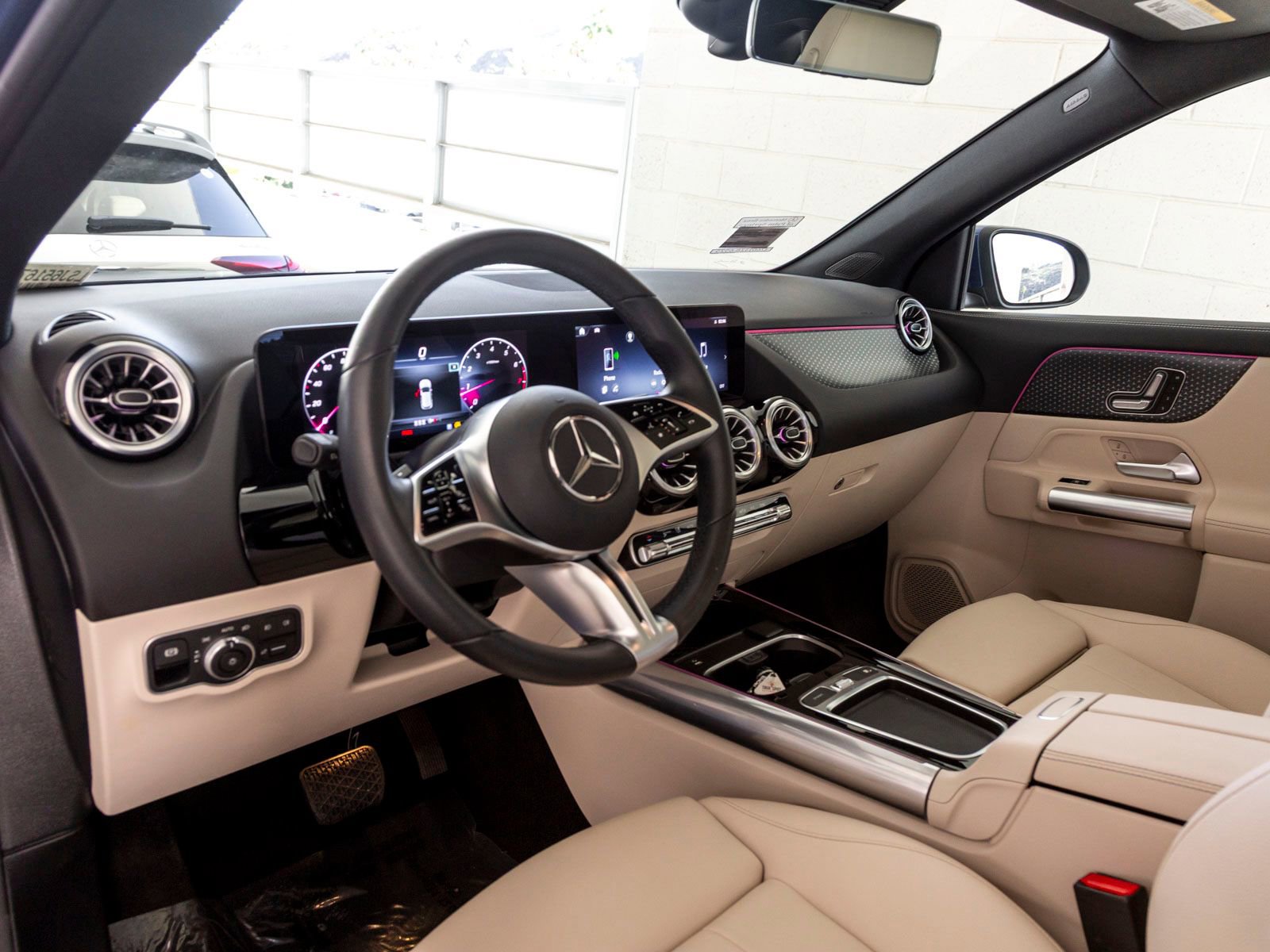 Used 2025 Mercedes-Benz GLA 250 image 17