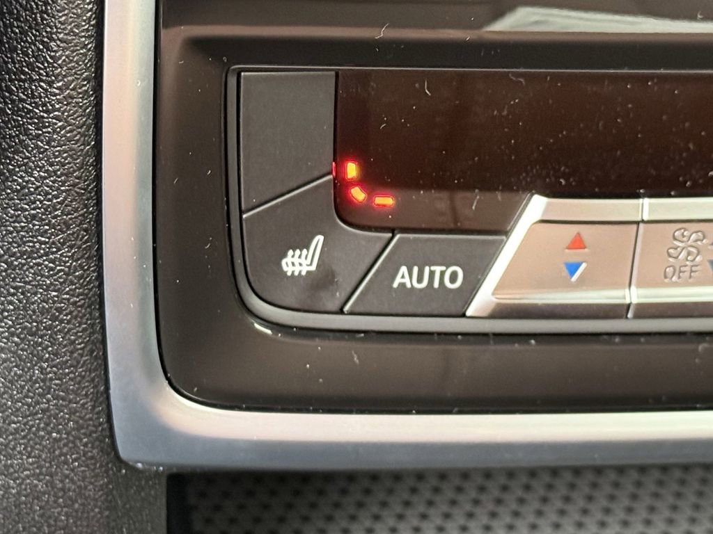 New 2026 BMW X5 xDrive50e w/ Executive Package image 35