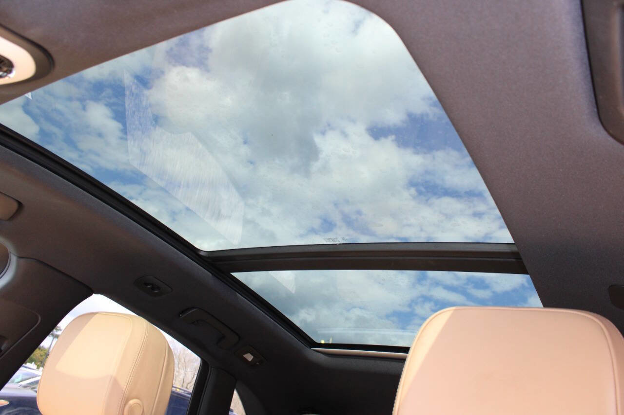 Used 2017 Porsche Macan image 18