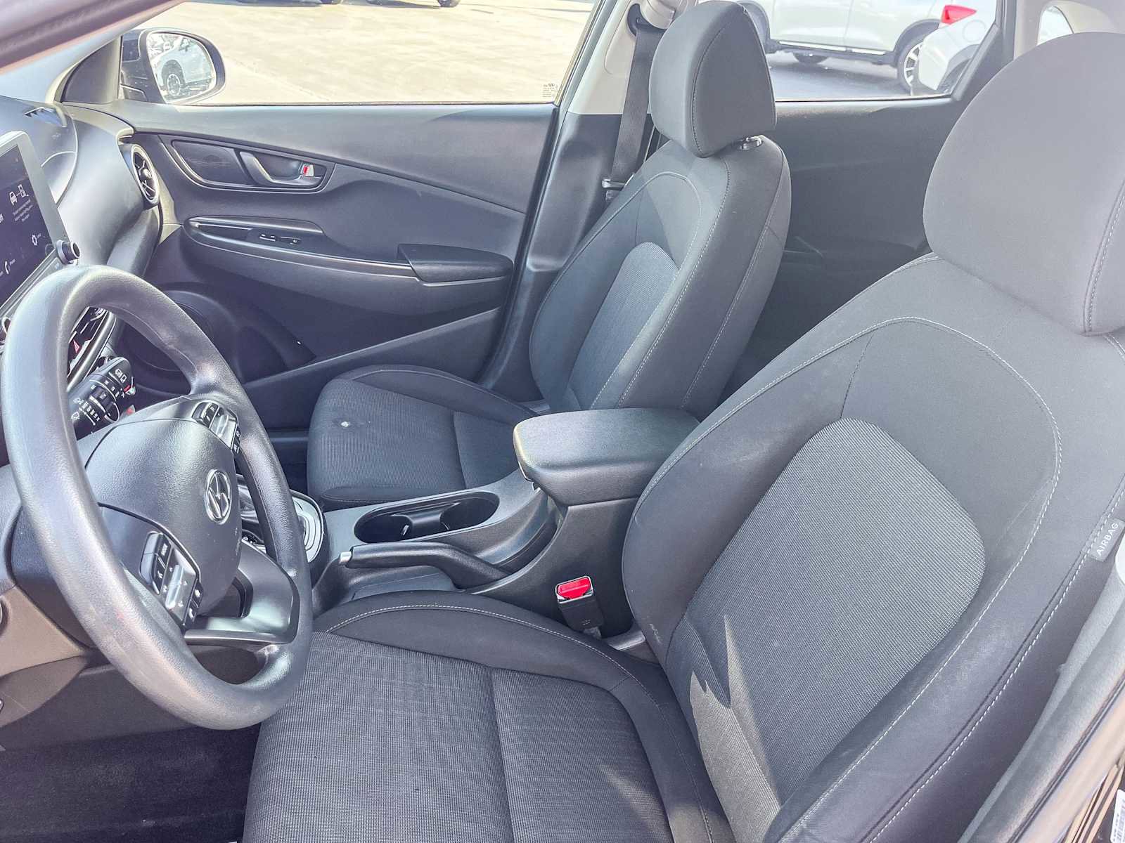 Used 2022 Hyundai Kona SEL image 16