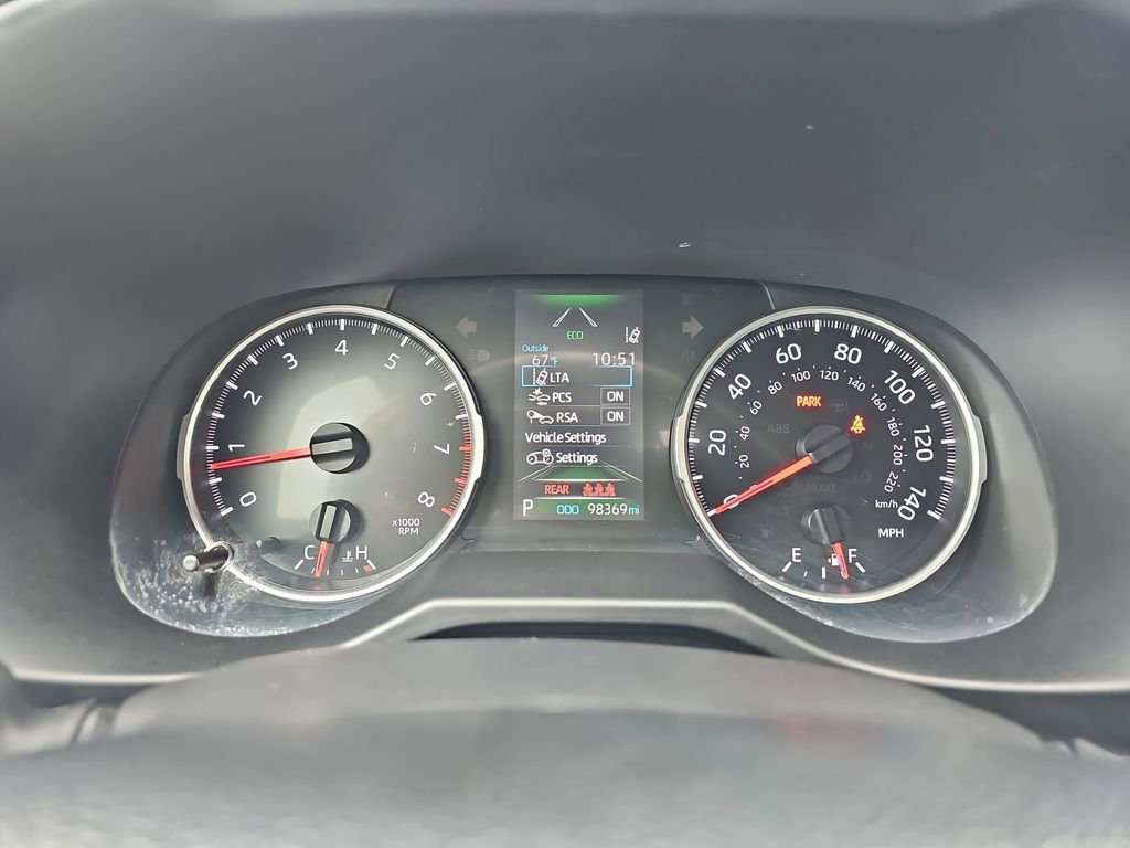Used 2021 Toyota RAV4 LE FWD image 23