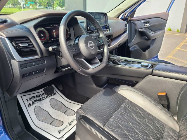 Used 2023 Nissan Rogue Platinum AWD/4WD image 12