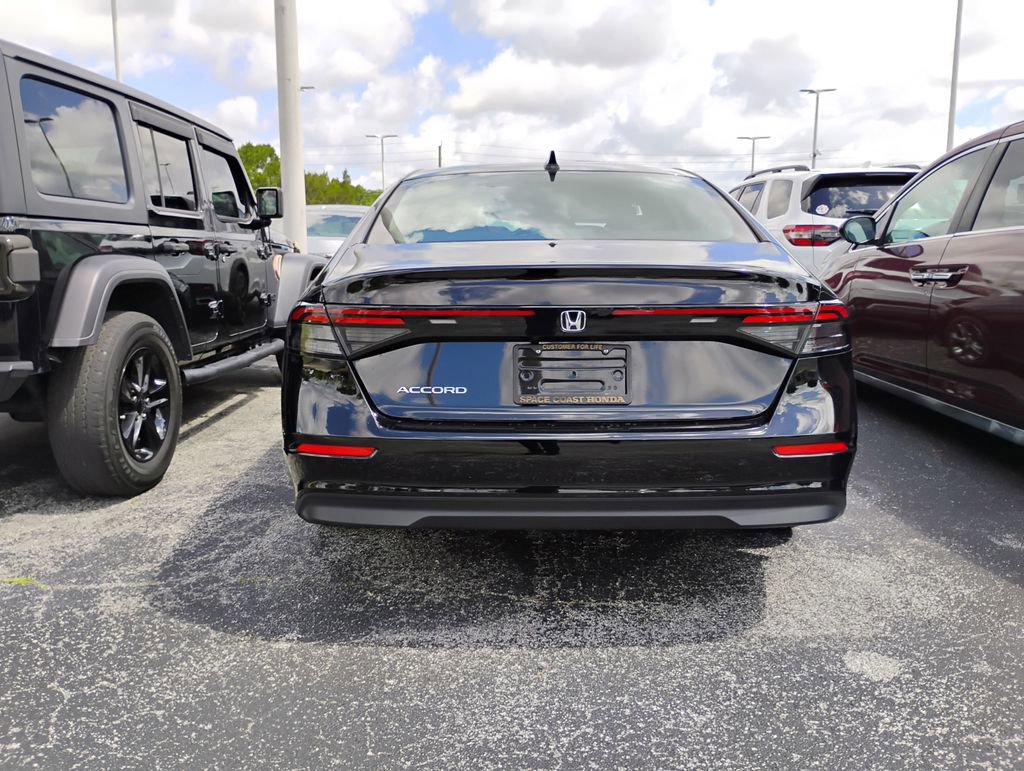 Used 2024 Honda Accord EX image 3