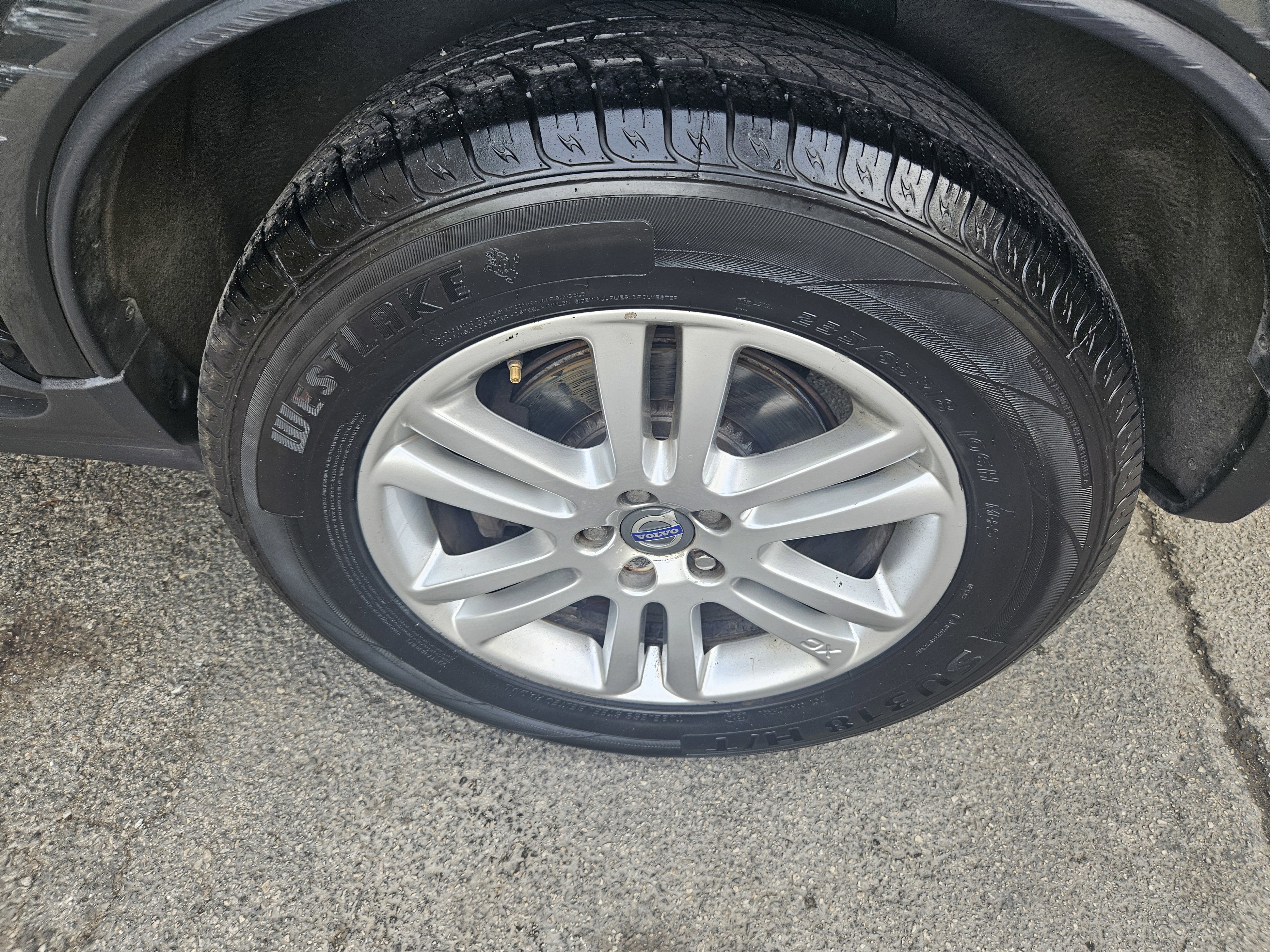 Used 2010 Volvo XC90 3.2 FWD image 27
