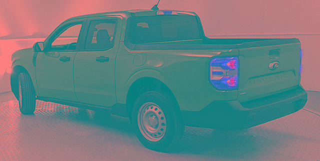 Certified 2022 Ford Maverick XL image 4