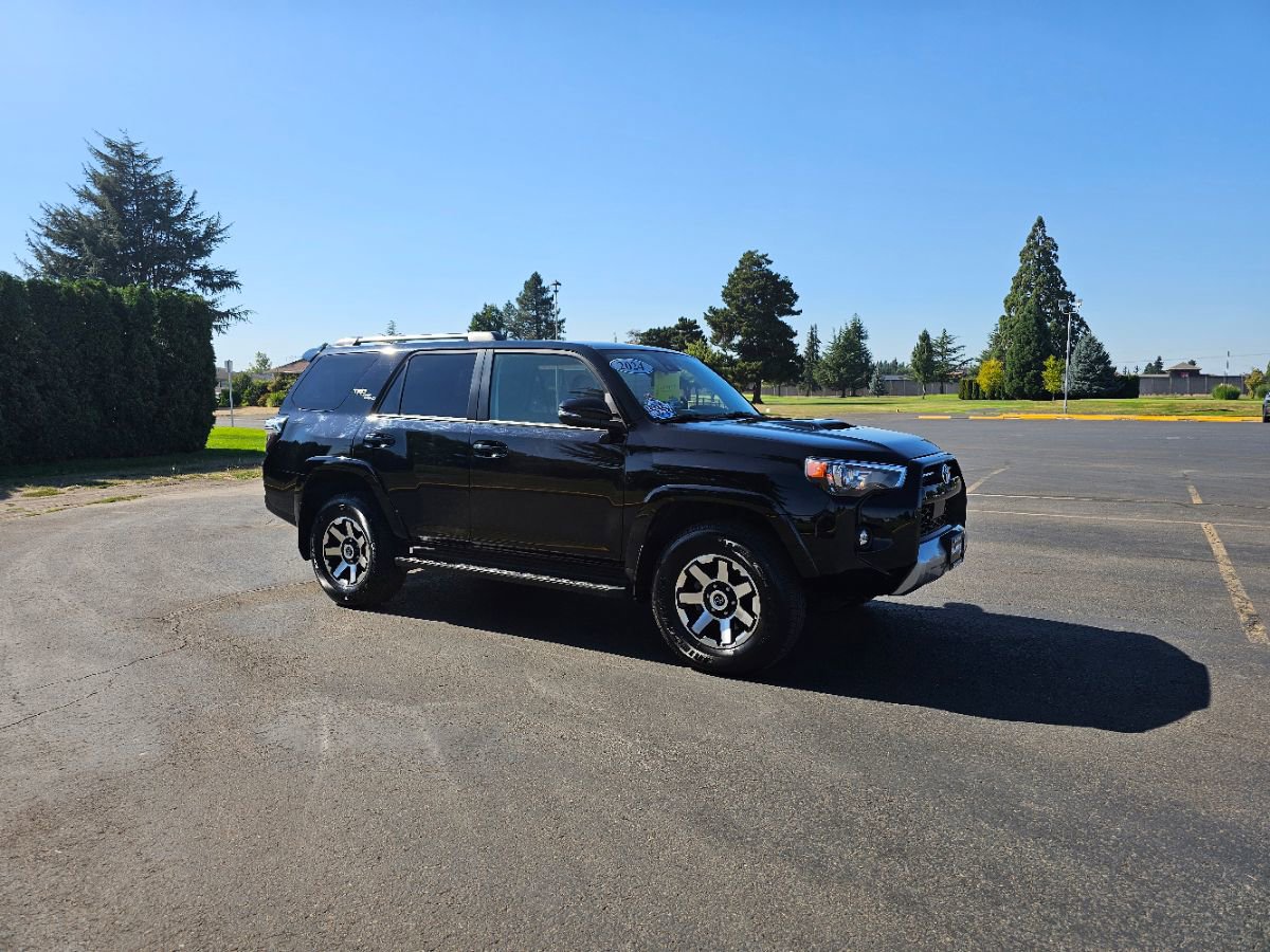 Used 2024 Toyota 4Runner TRD Off-Road Premium image 5