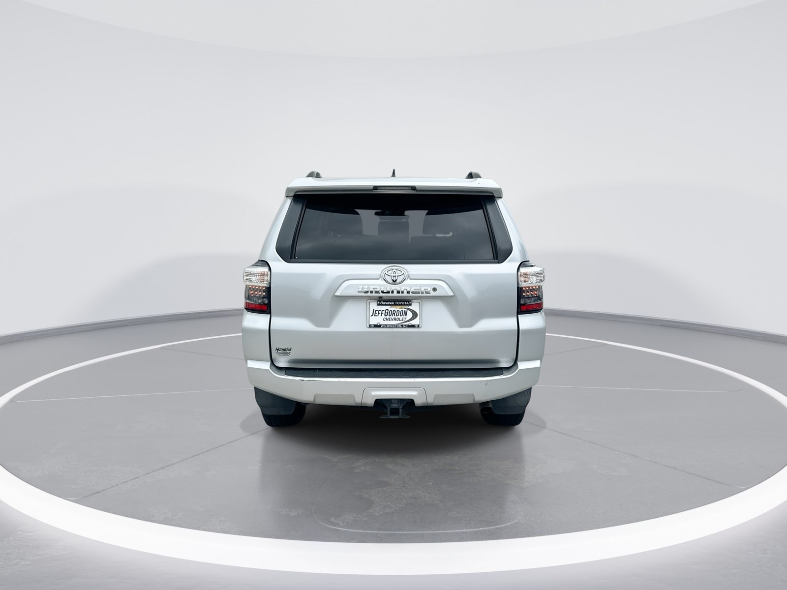 Used 2021 Toyota 4Runner SR5 RWD image 8