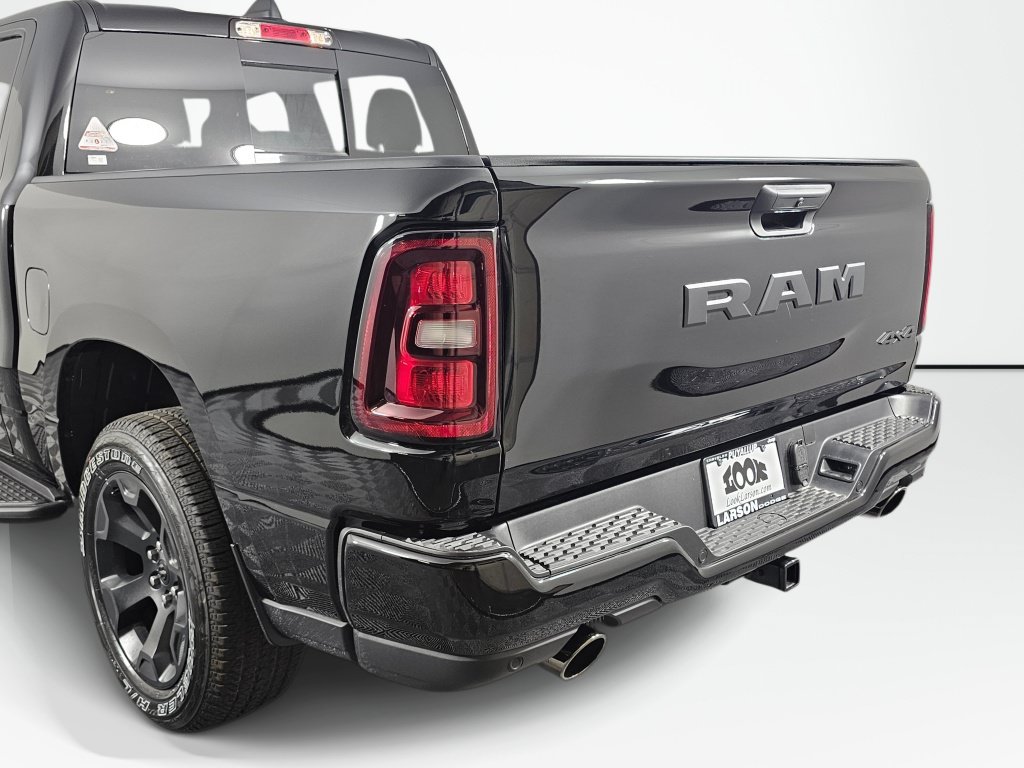 New 2026 RAM 1500 Express AWD/4WD image 15