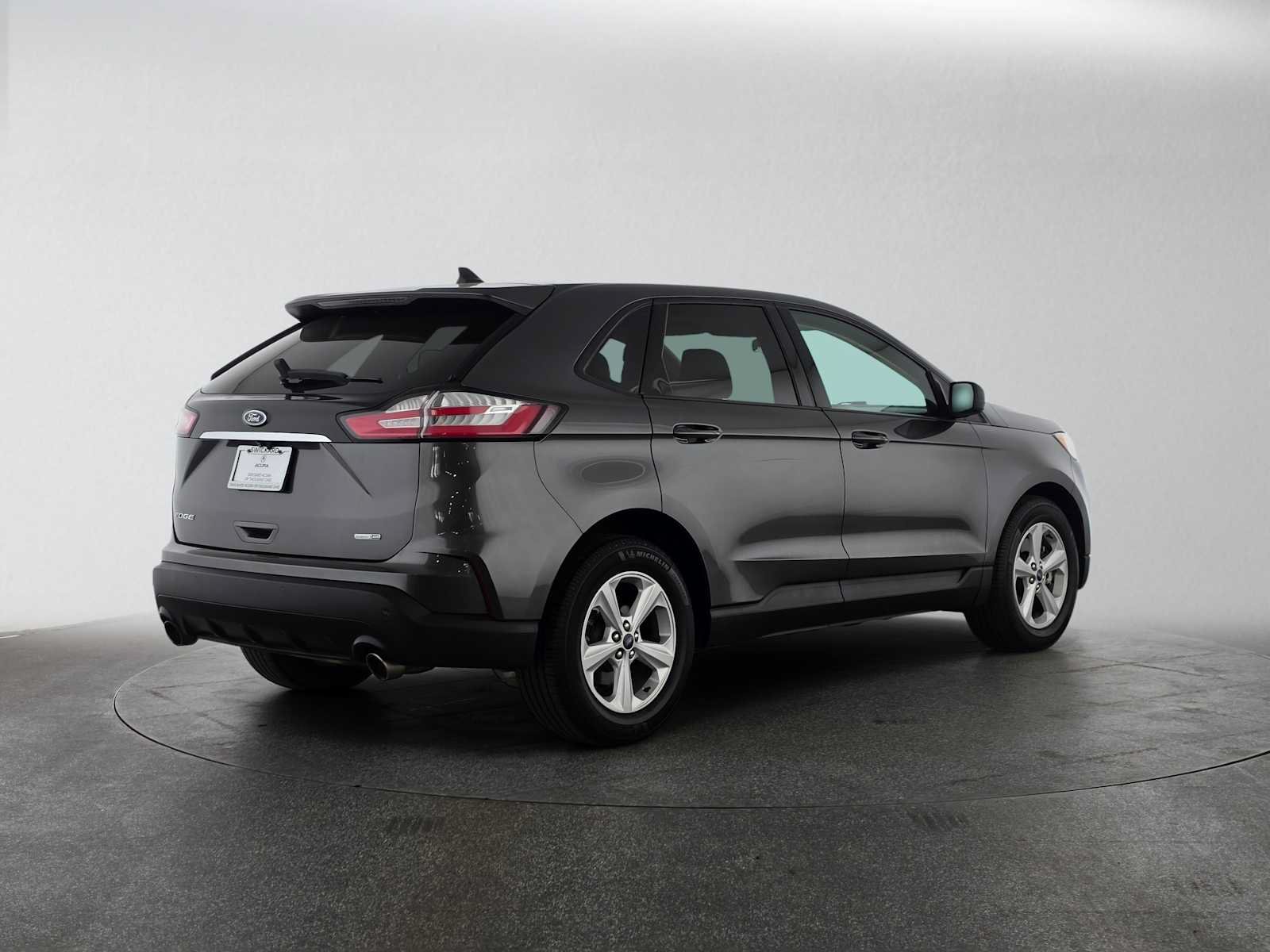 Used 2020 Ford Edge SE AWD/4WD image 3