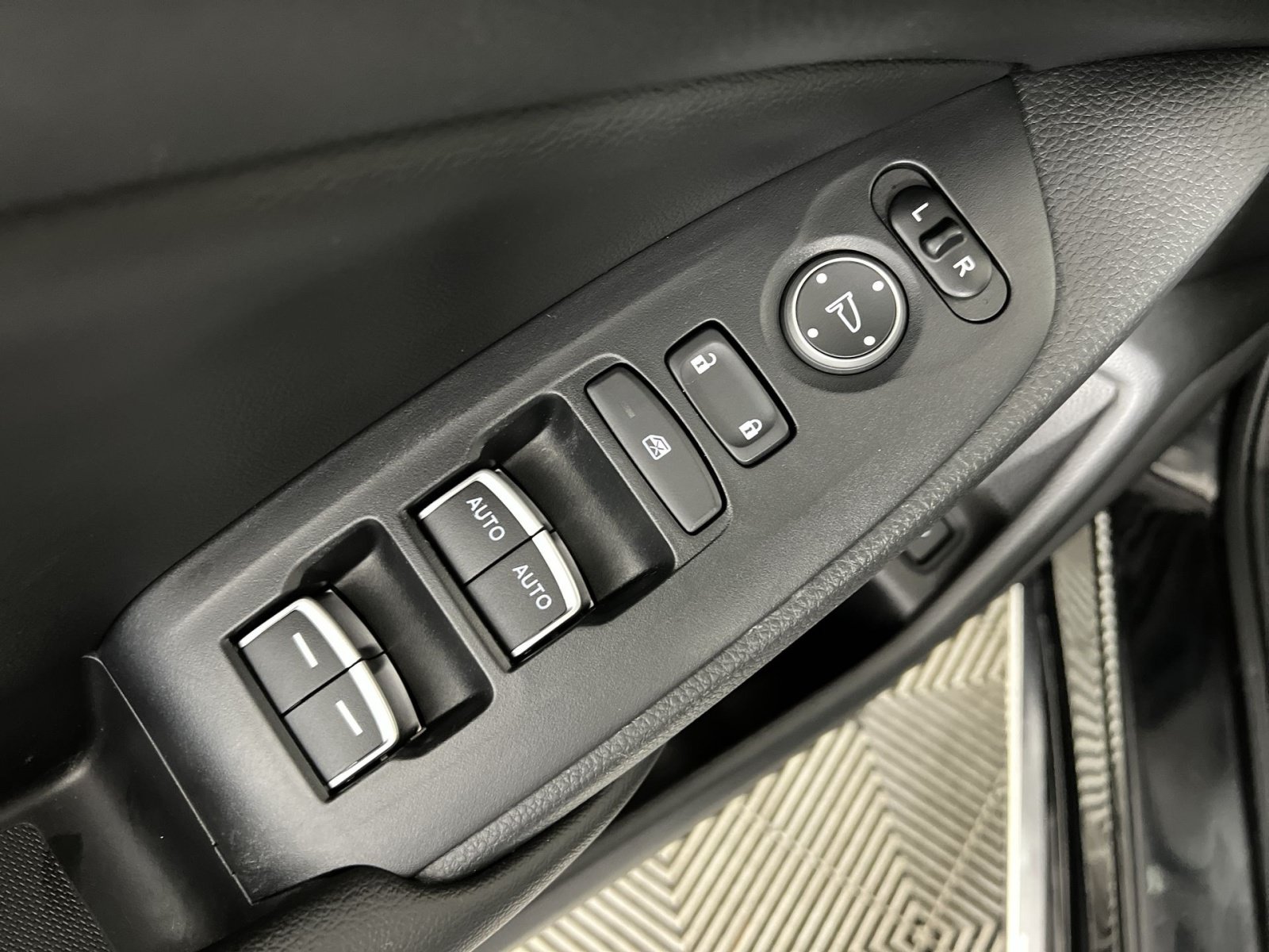 Used 2019 Honda Accord EX-L image 15