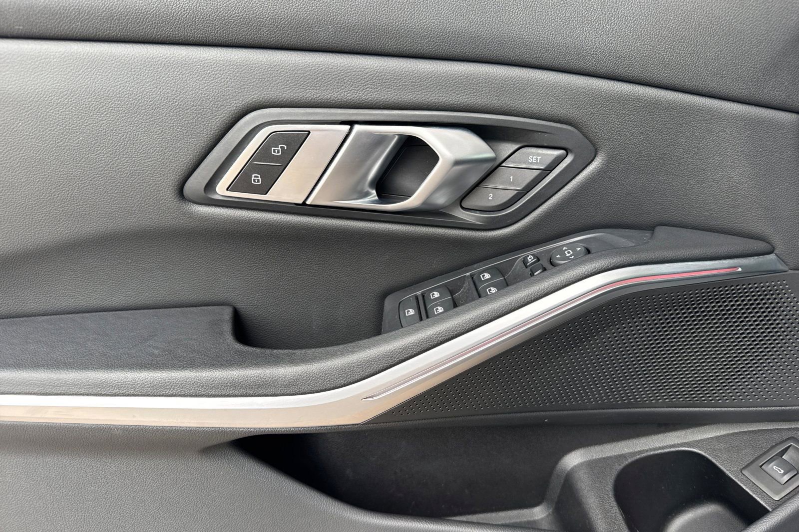 Used 2022 BMW 330i xDrive Sedan w/ Convenience Package image 12