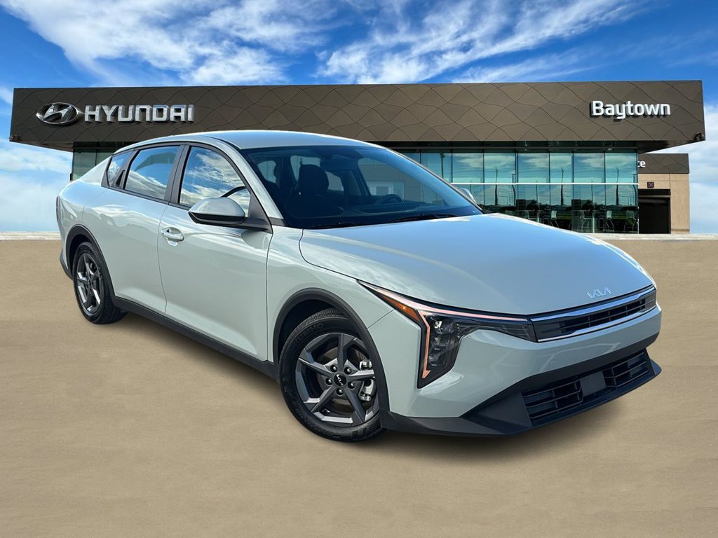 Used 2026 Kia K4 FWD image 1