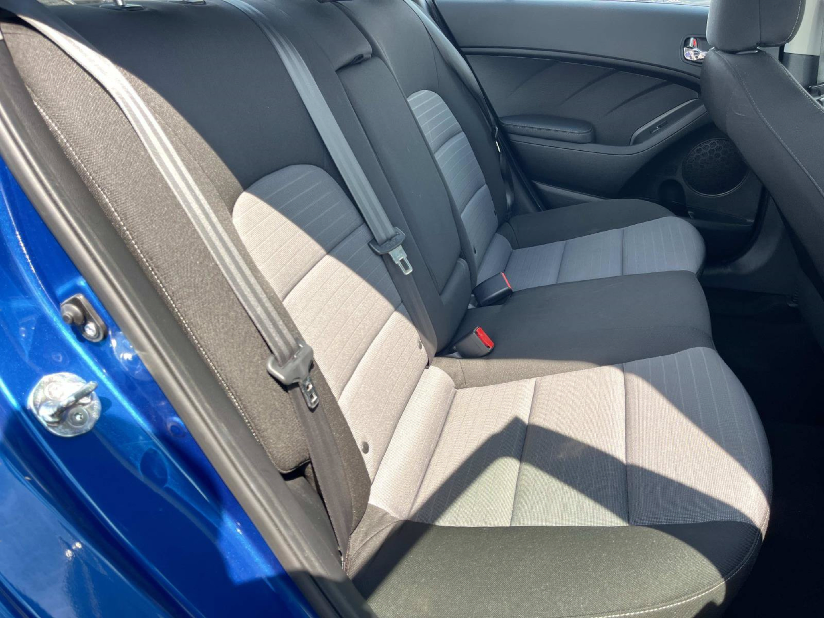 Used 2015 Kia Forte EX FWD image 17