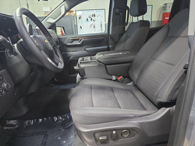Used 2024 Chevrolet Silverado 1500 LT image 16