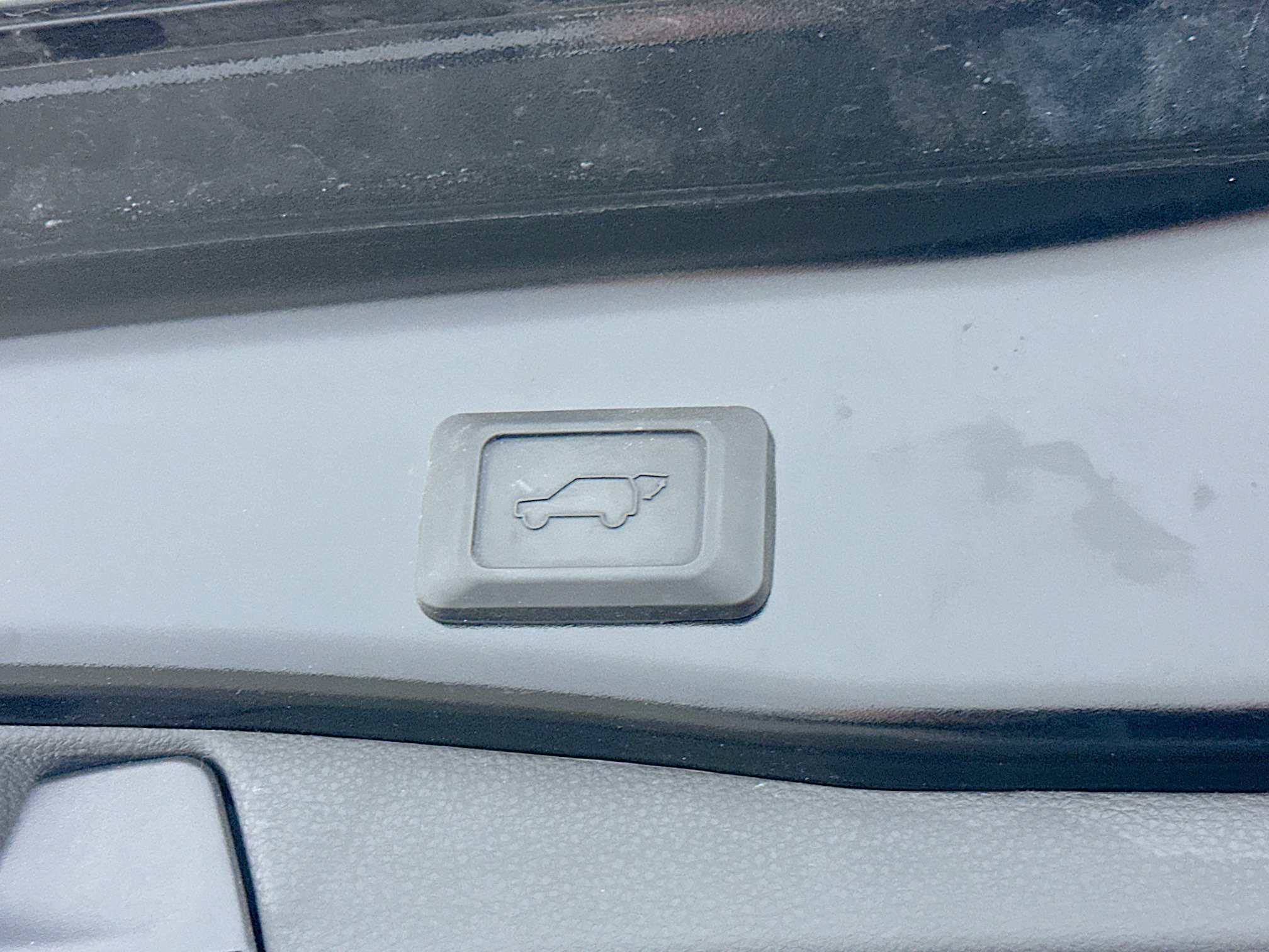 Used 2024 Toyota RAV4 XLE image 32