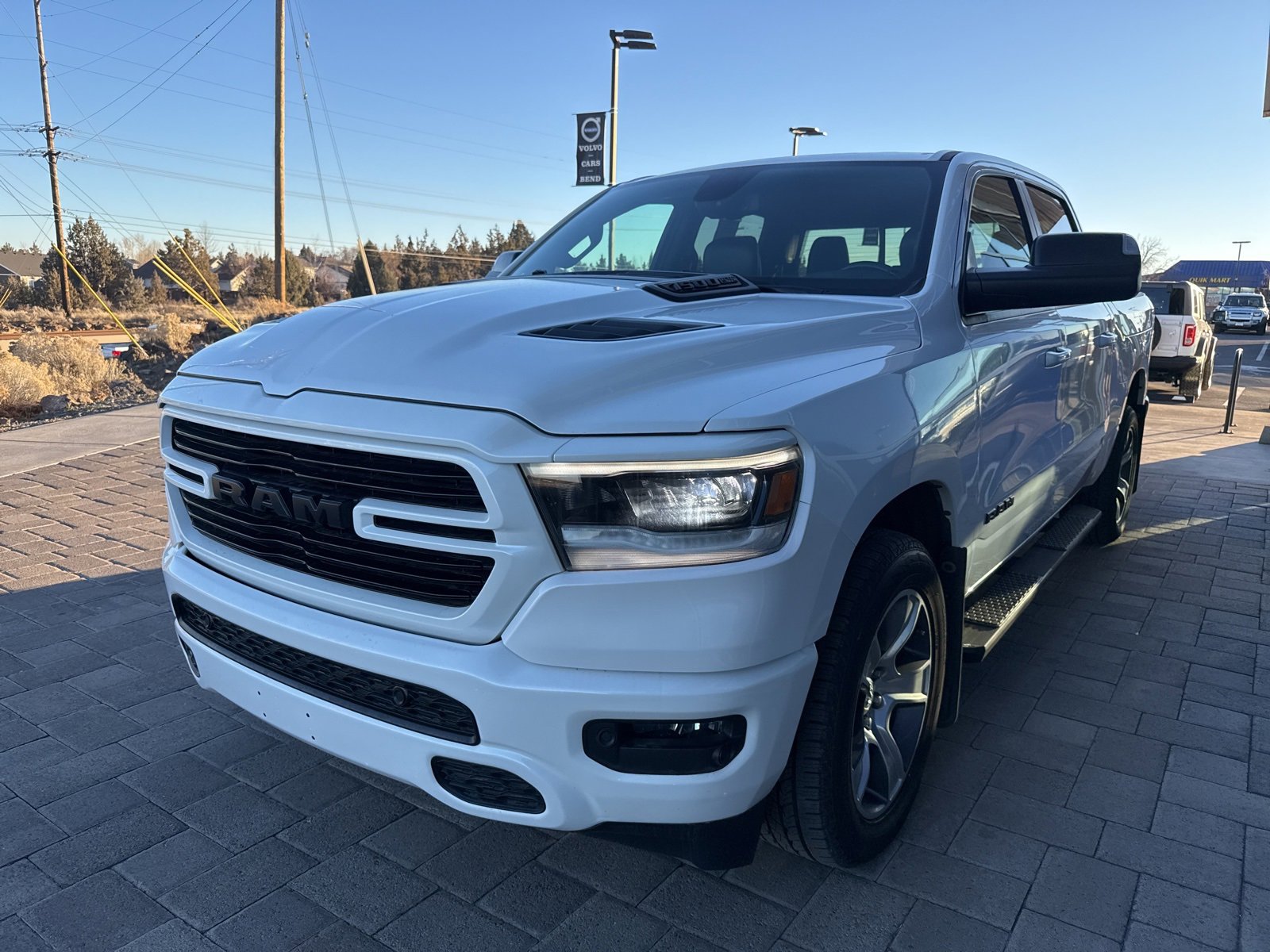Used 2020 RAM 1500 Sport w/ Level 2 Equipment Goup w/2_L image 3