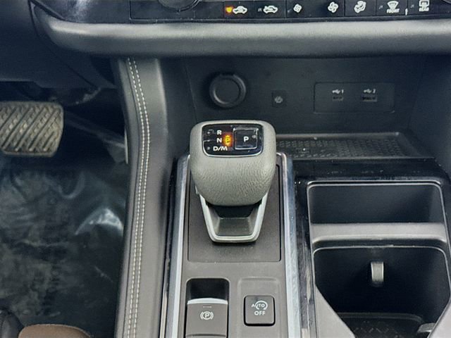 Used 2023 Nissan Pathfinder Platinum image 29