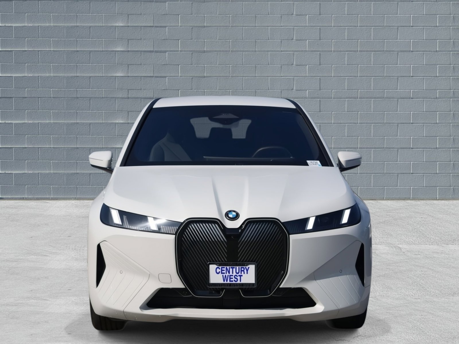 Used 2026 BMW iX xDrive45 w/ Premium Package image 2