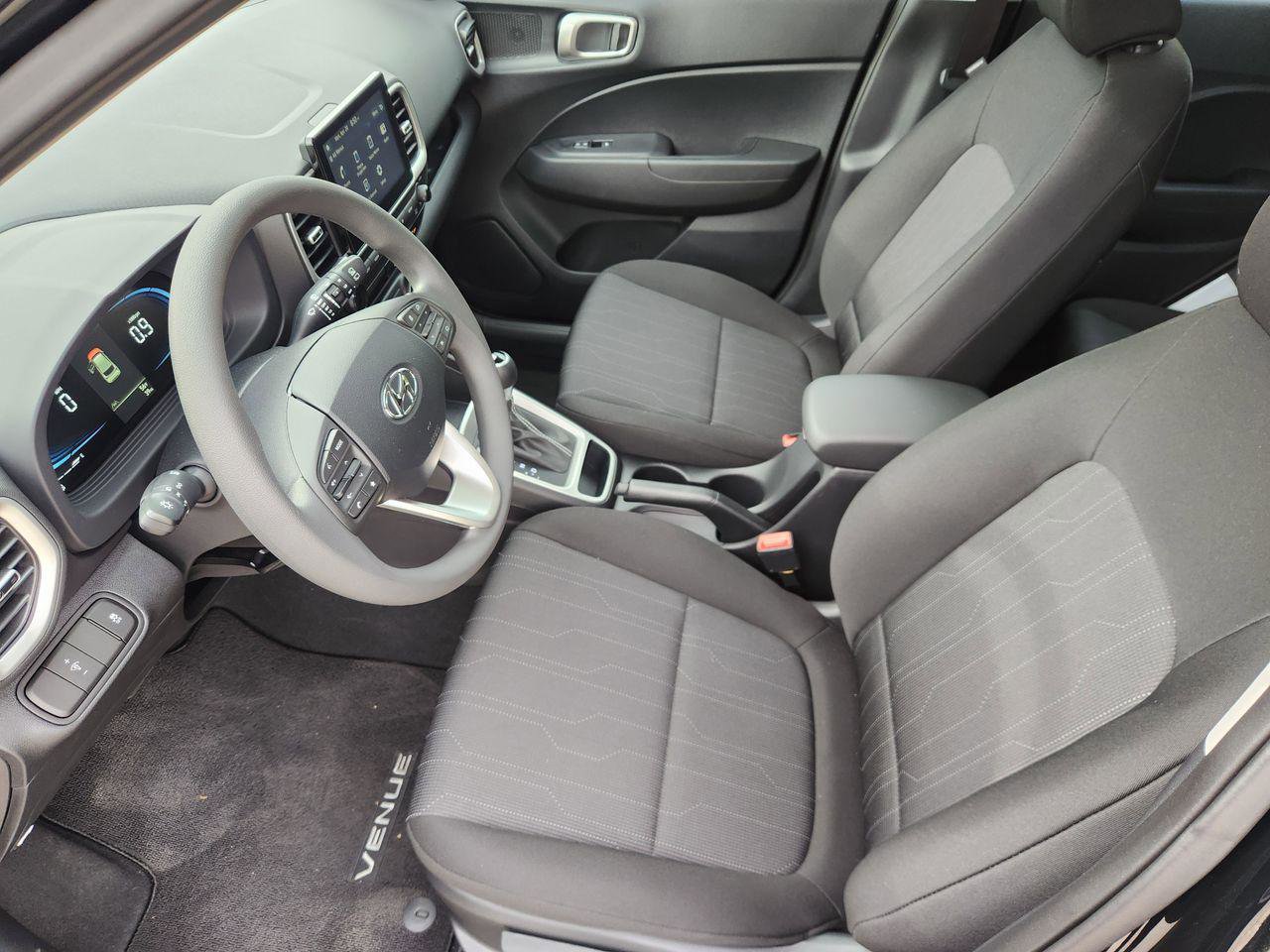 New 2026 Hyundai Venue SE FWD image 9