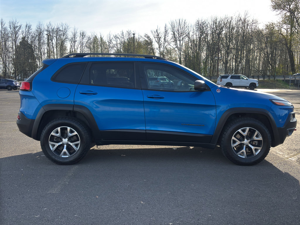 Used 2018 Jeep Cherokee Trailhawk w/ Comfort/Convenience Group image 26