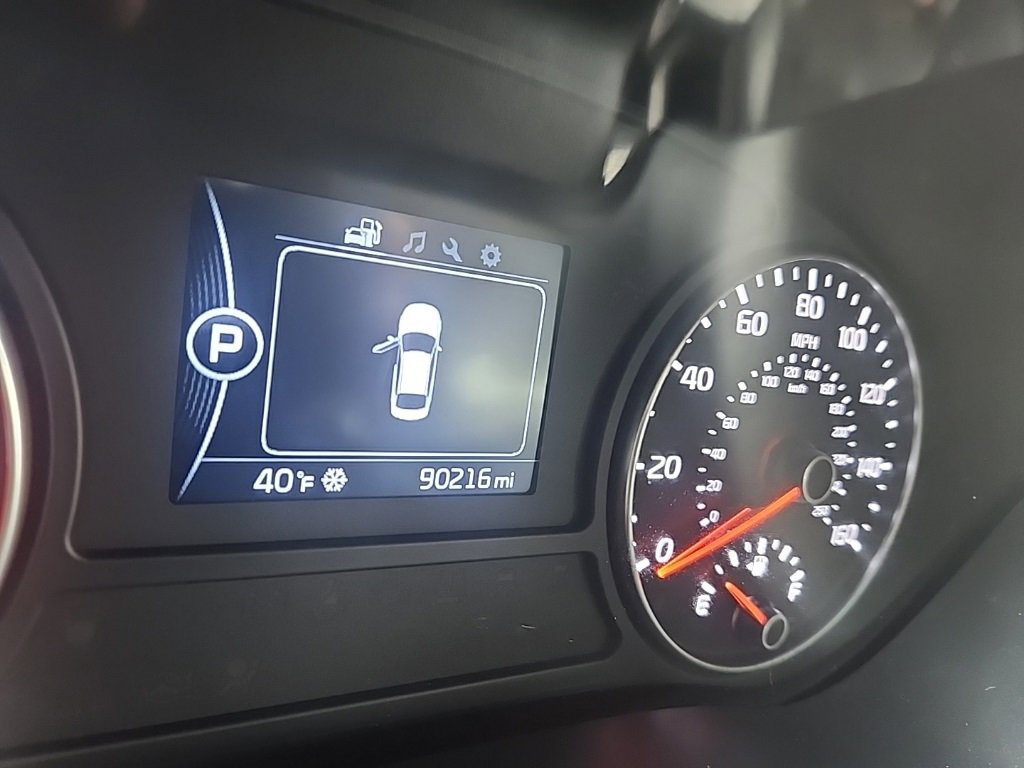 Used 2018 Kia Optima S w/ Panoramic Sunroof Package image 4