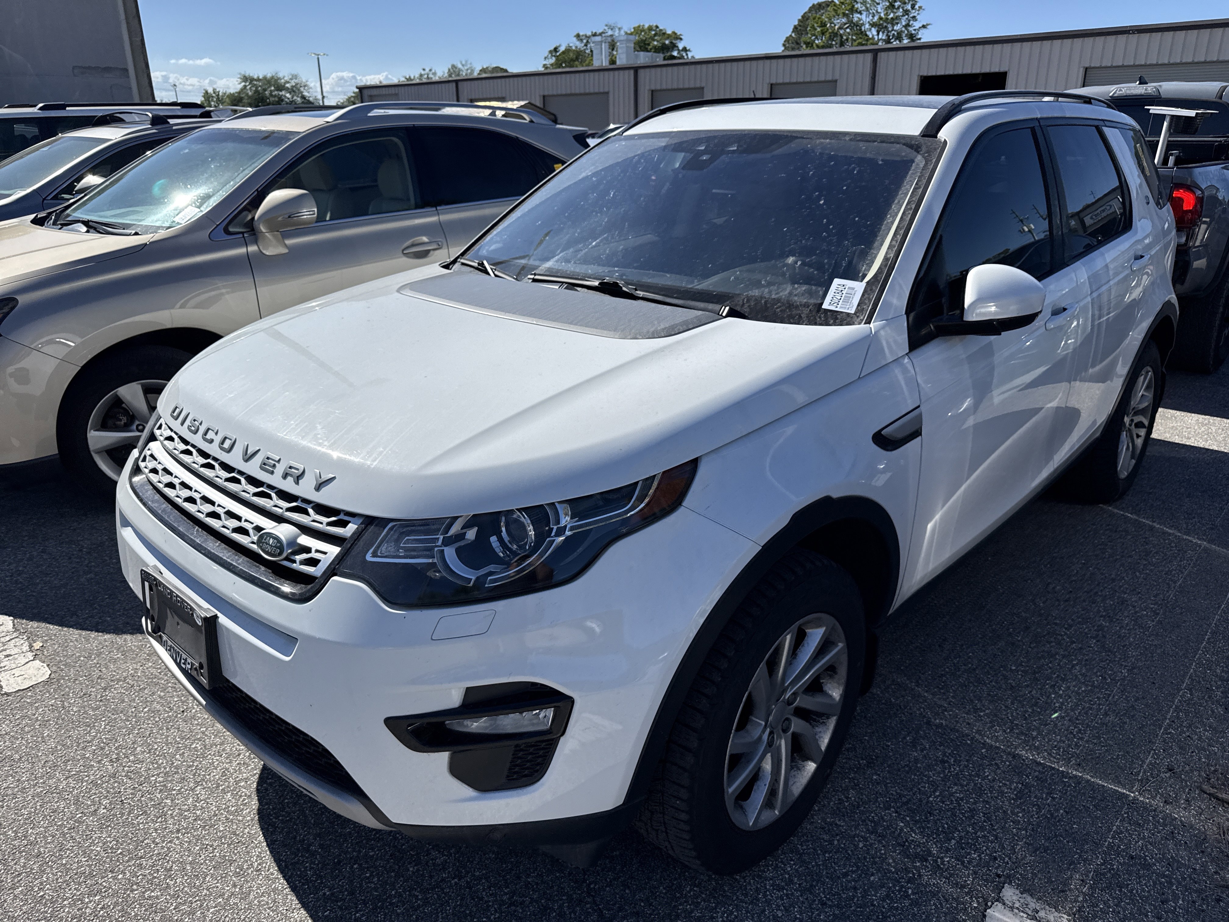 Used 2018 Land Rover Discovery Sport HSE image 4
