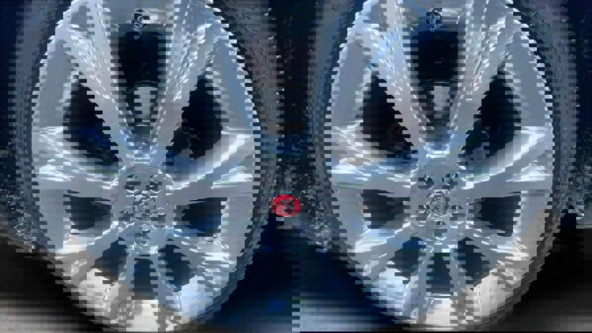 Used 2019 Jaguar XJ L Portfolio image 20