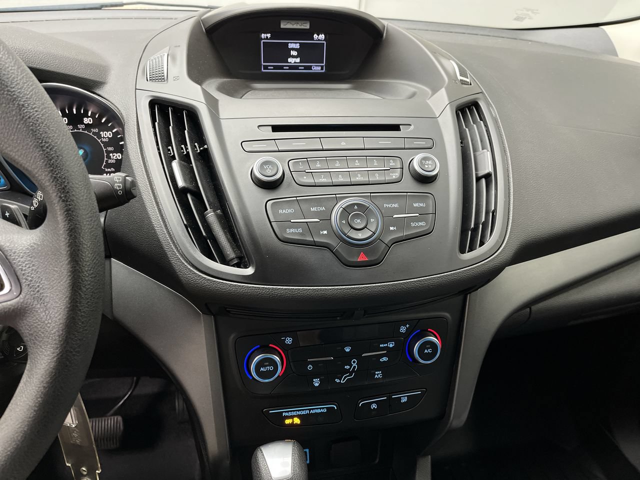 Used 2017 Ford Escape SE AWD/4WD image 16