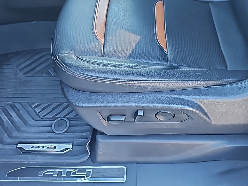 Used 2024 GMC Sierra 1500 AT4 w/ AT4 Preferred Package image 11