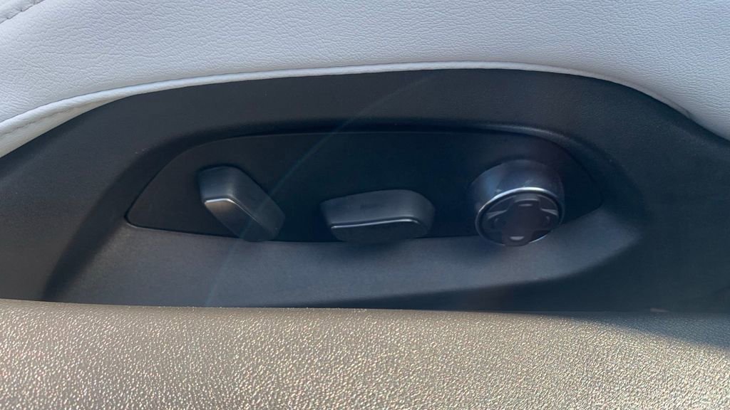 Used 2024 Chevrolet Corvette Z06 image 13