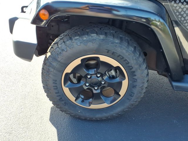 Used 2014 Jeep Wrangler Unlimited Sahara AWD/4WD image 29