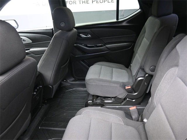Used 2023 Chevrolet Traverse LT image 23