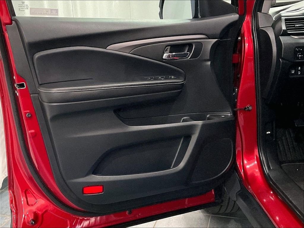 Used 2022 Honda Ridgeline Sport image 9