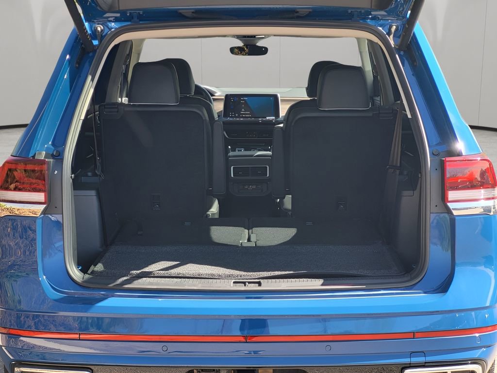 Used 2025 Volkswagen Atlas SEL Premium R-Line AWD/4WD image 7