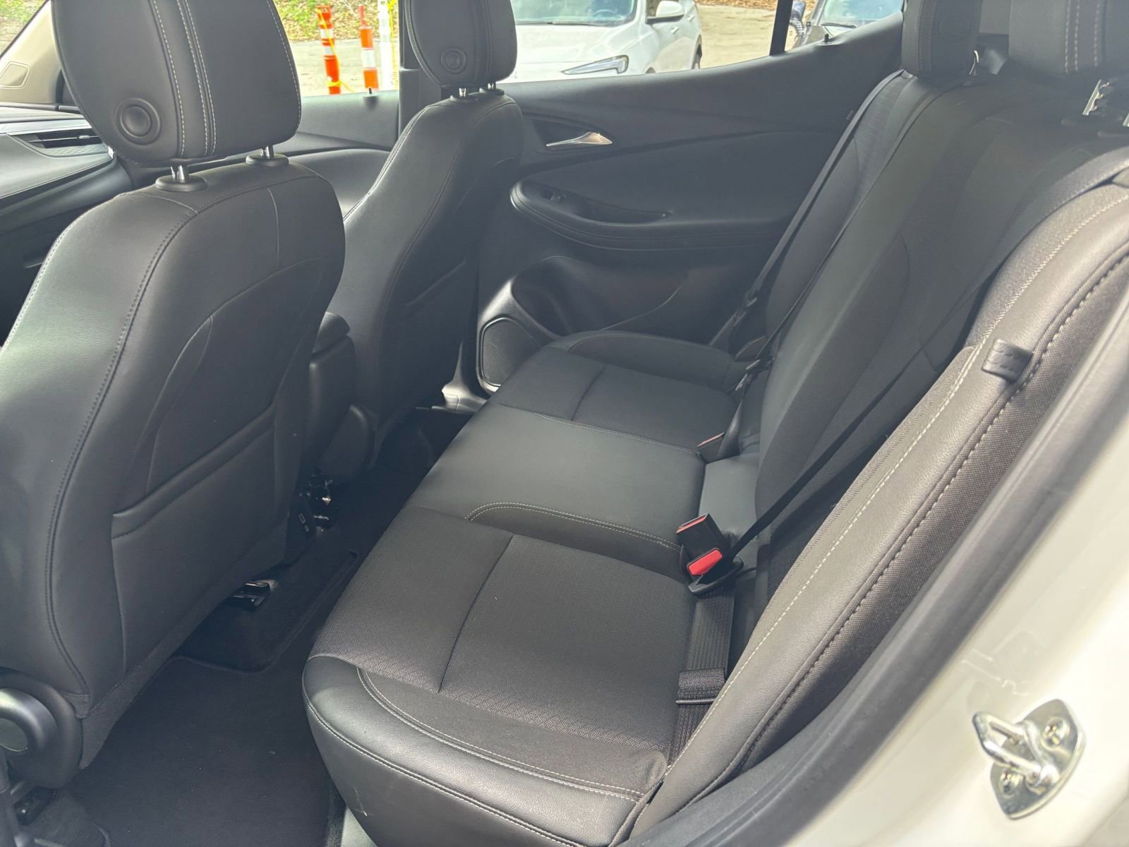 Used 2025 Buick Encore GX Preferred FWD image 37