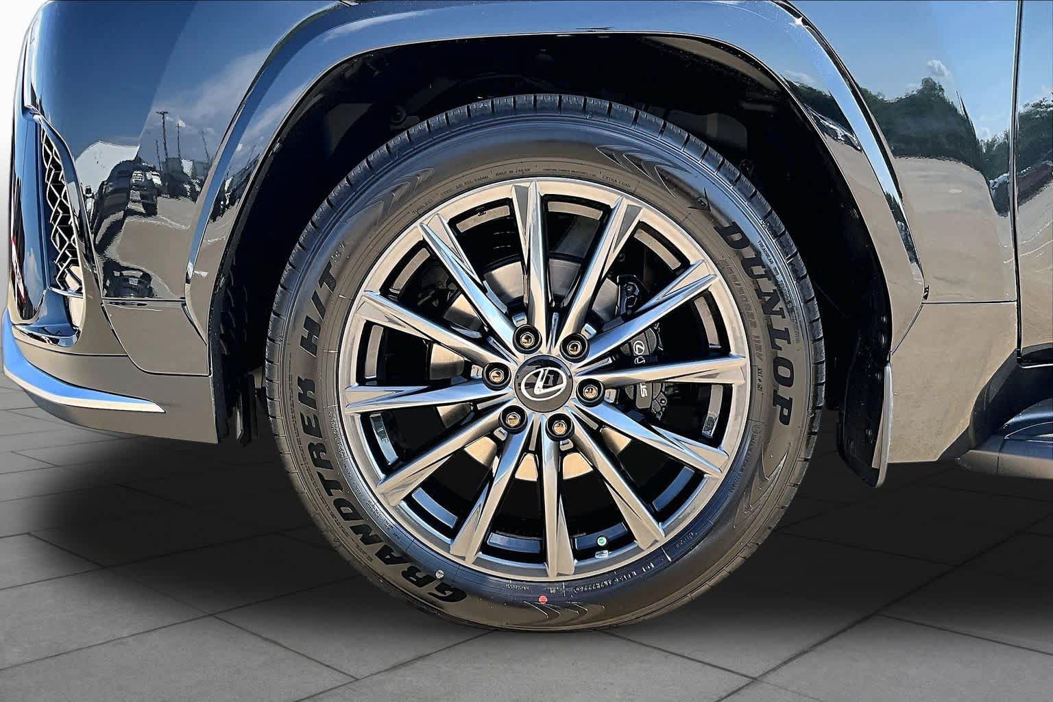 New 2026 Lexus LX 600 F Sport w/ Accessory Package (2T) AWD/4WD image 11