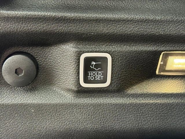 Certified 2023 Jeep Grand Cherokee L Laredo image 8