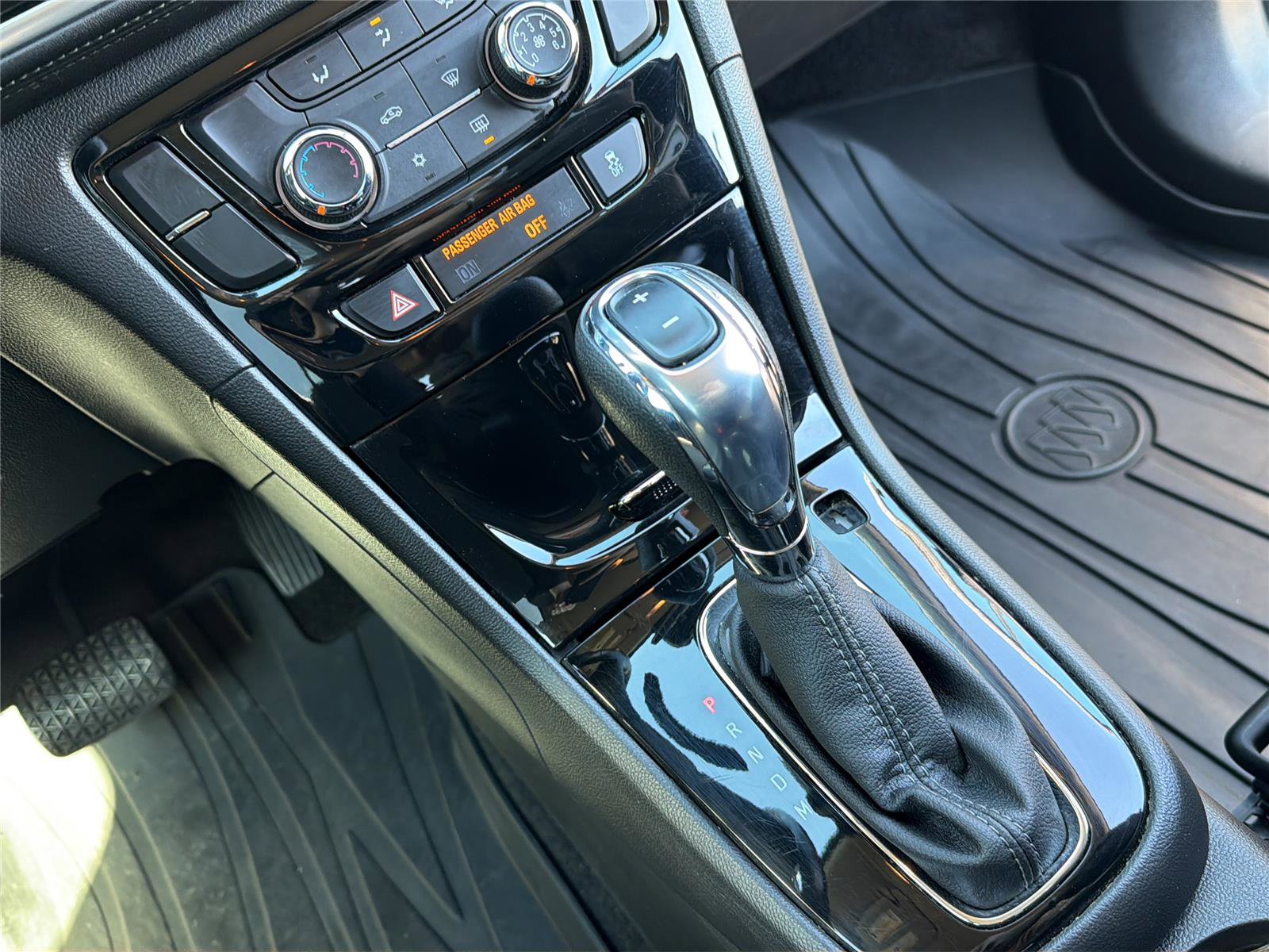 Used 2019 Buick Encore Preferred AWD/4WD image 16