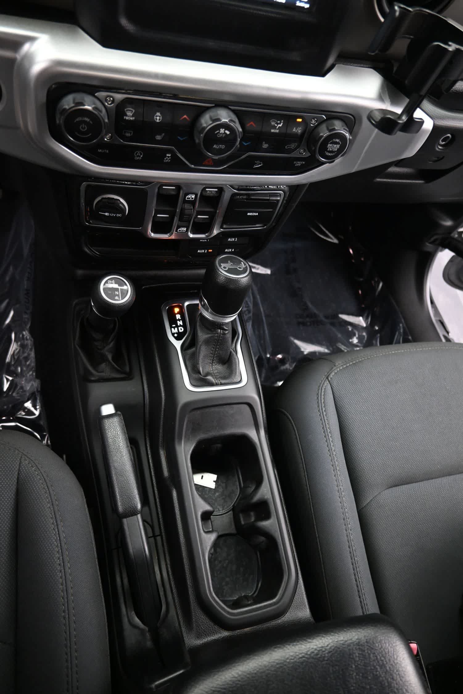 Used 2018 Jeep Wrangler Unlimited Sport S AWD/4WD image 20