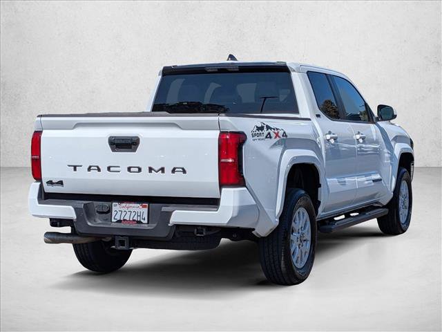 Used 2025 Toyota Tacoma SR5 AWD/4WD image 9