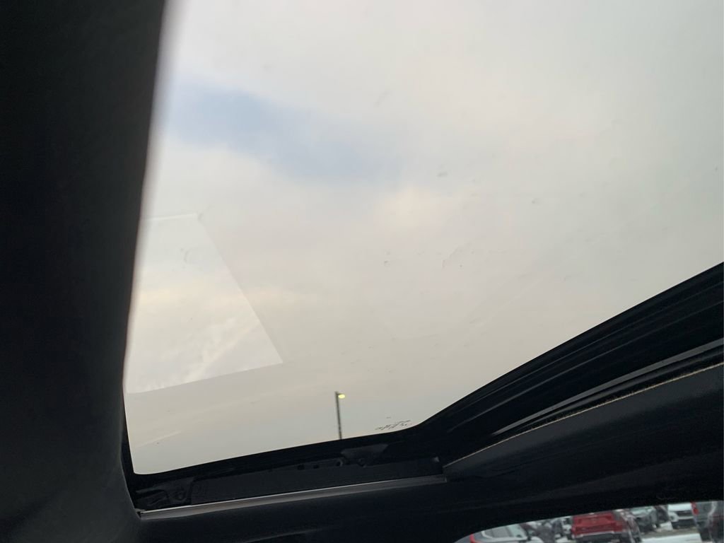 Used 2025 Honda CR-V Sport Touring image 21